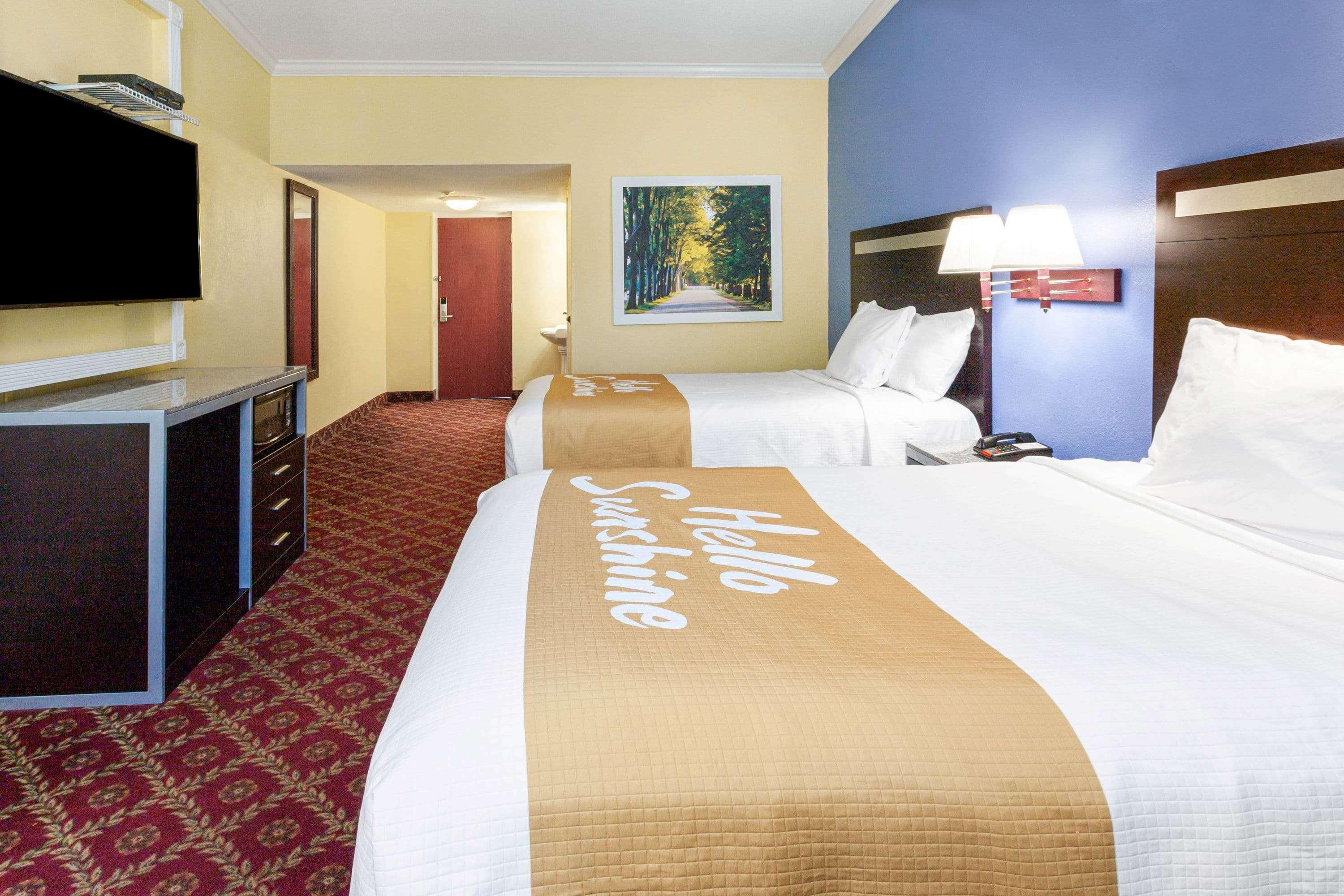 Days Inn By Wyndham Nanuet / Spring Valley Zewnętrze zdjęcie