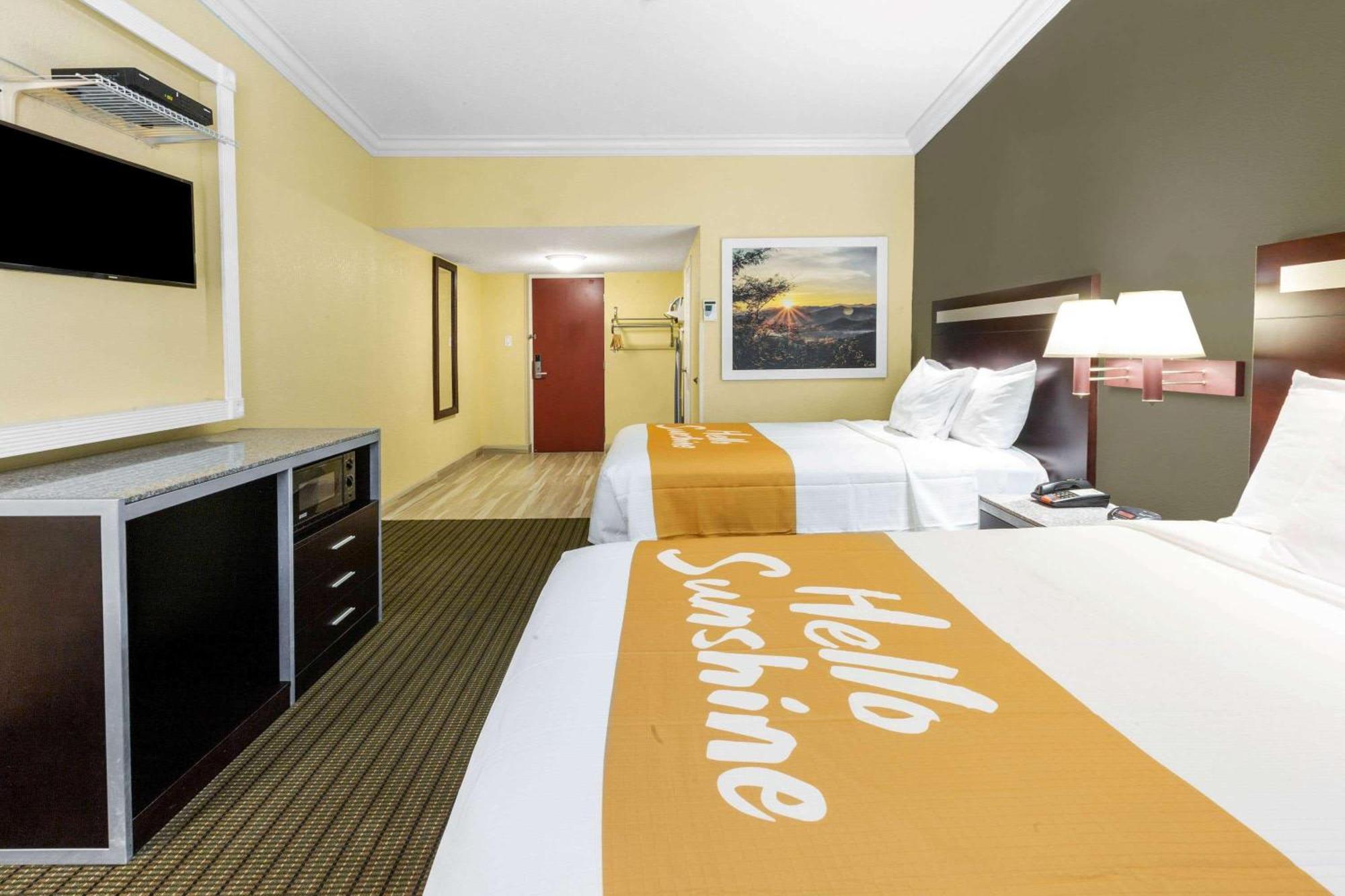 Days Inn By Wyndham Nanuet / Spring Valley Zewnętrze zdjęcie